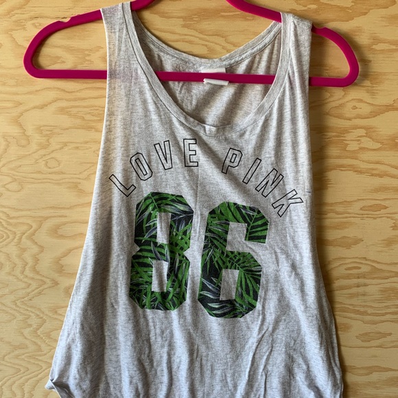 Light gray tank - Picture 1 of 2